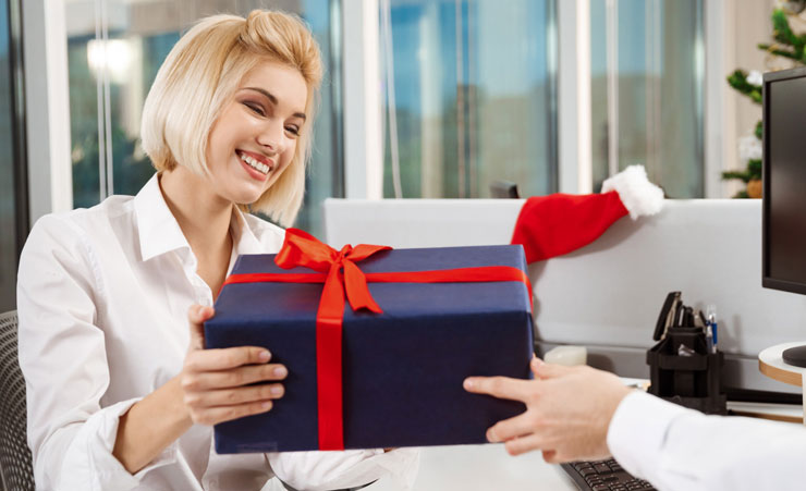 Christmas Employee Gift Giving