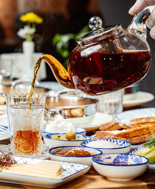 Tea Pouring Table