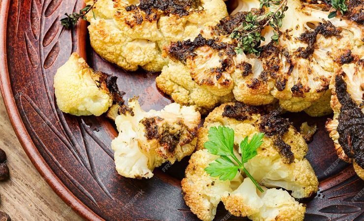 cauliflower grilled on plate