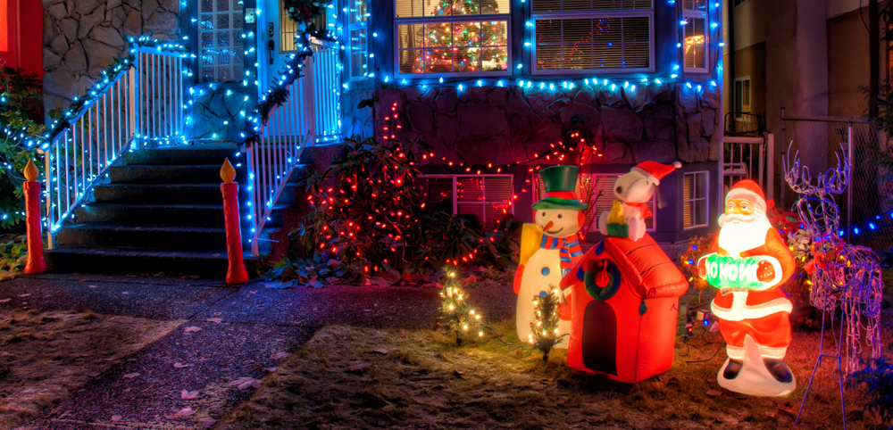 Christmas Light Show At A House