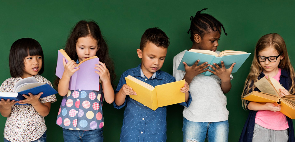 Kids Reading Books