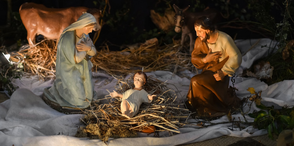 Miniature Models Baby Jesus In Stable